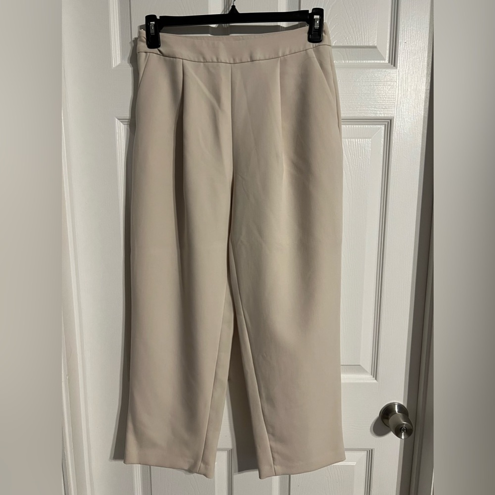 MOTF pleated ivory pants - Picture 1 of 5